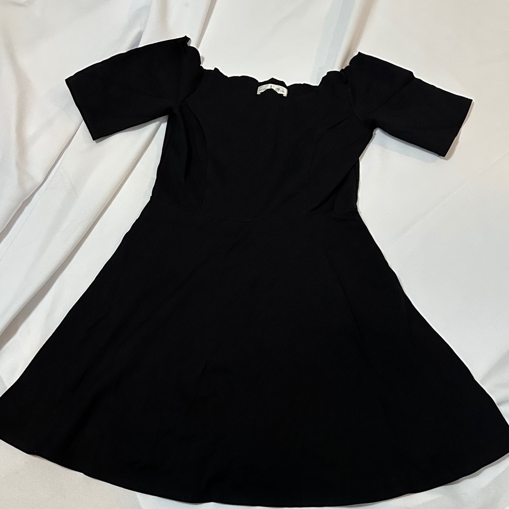 Nine Britton Black Scalloped Dress